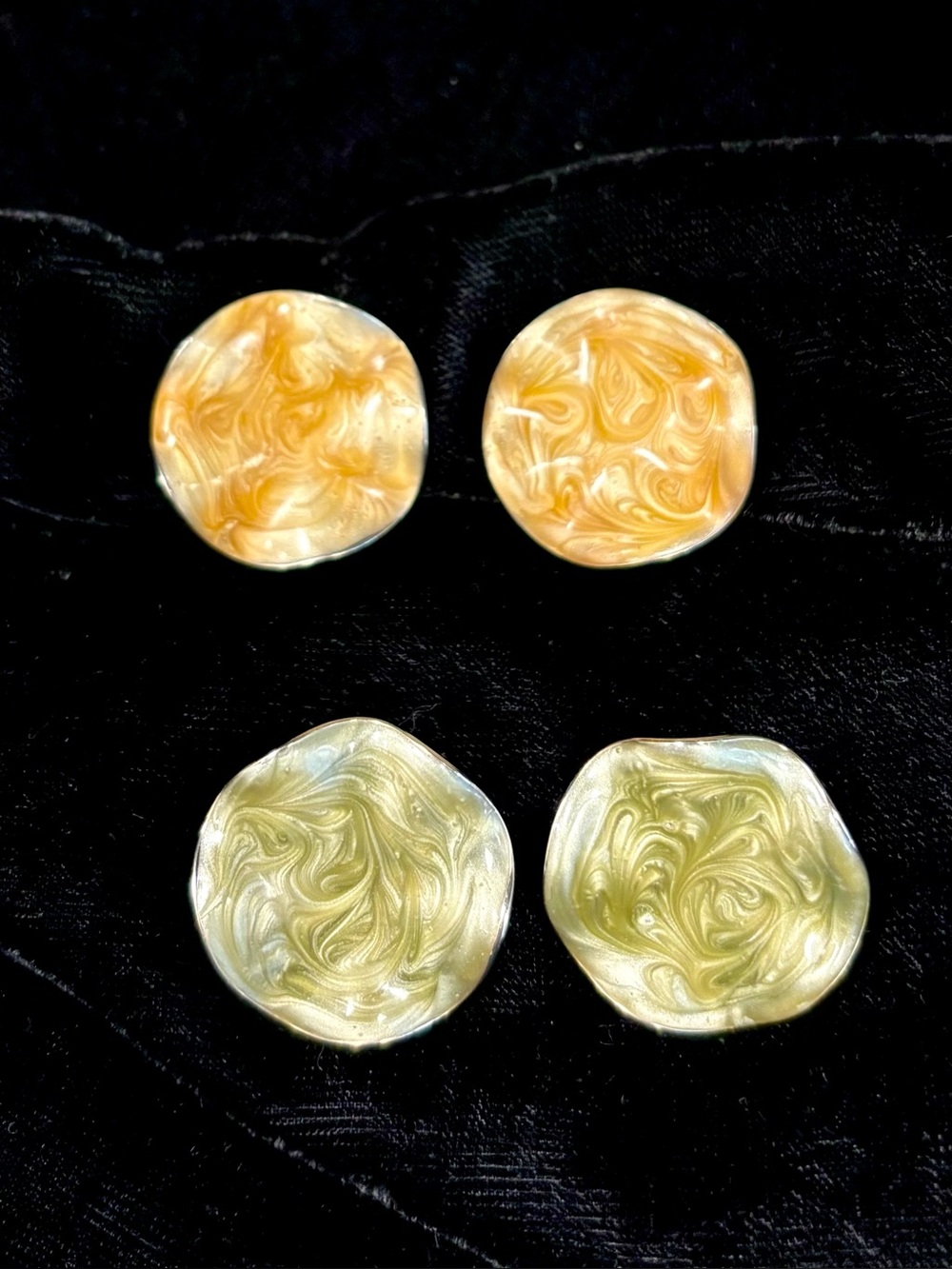 Vintage Avon wavy round enamel green and yellow clip on silver earrings 2 pair